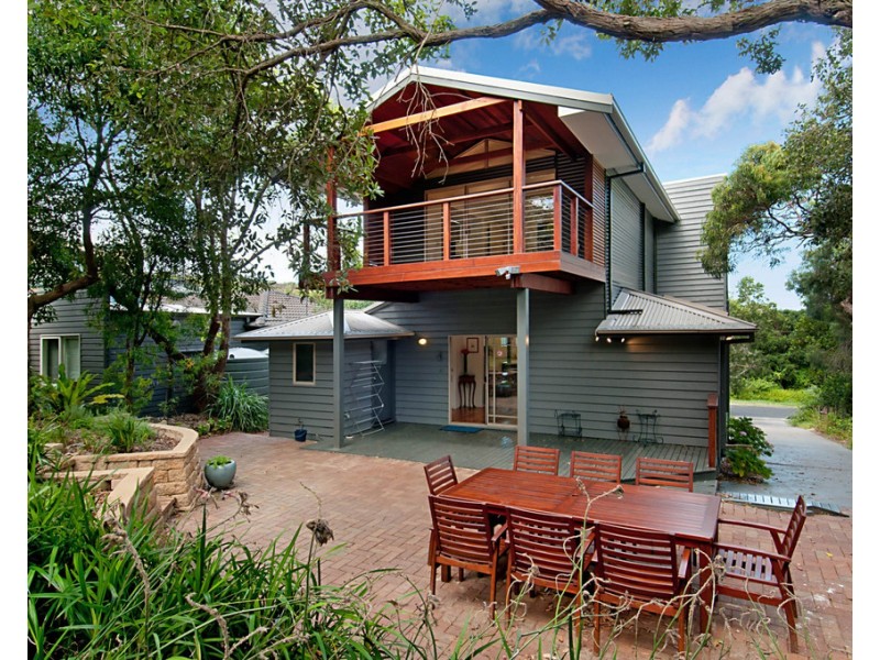 38 Beach Drive, Killcare NSW 2257