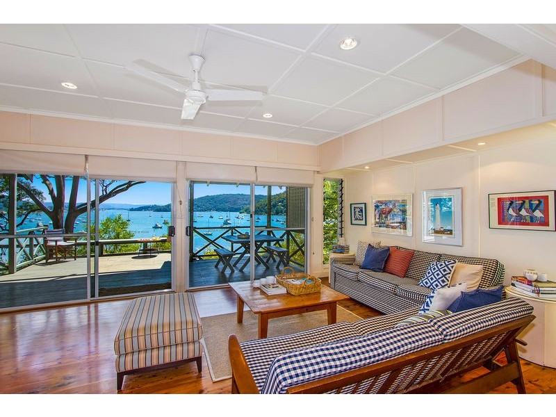 76 Araluen Drive, Hardys Bay NSW 2257