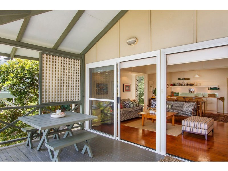 76 Araluen Drive, Hardys Bay NSW 2257