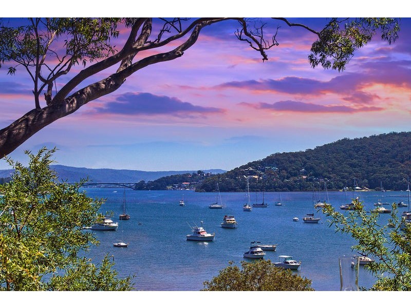 76 Araluen Drive, Hardys Bay NSW 2257