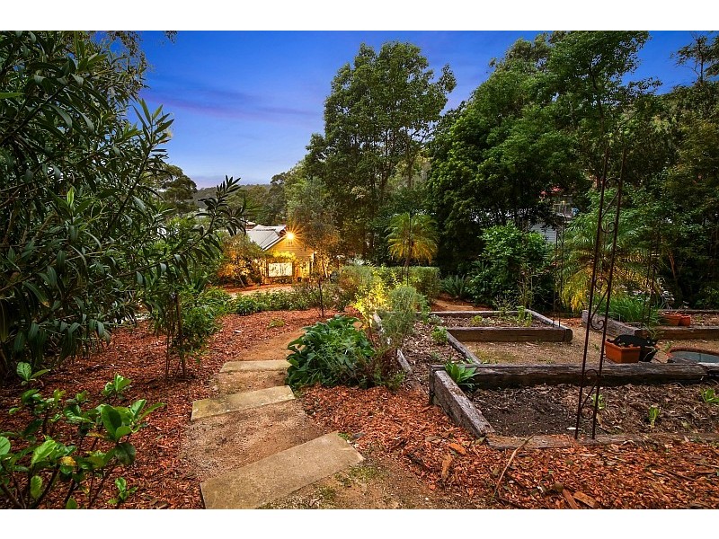 21 High View Road, Pretty Beach NSW 2257