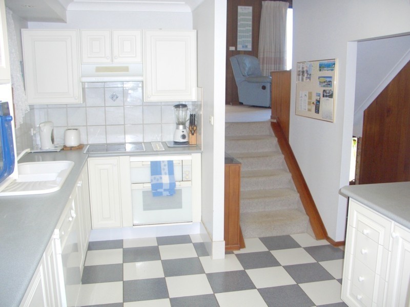 7 Hats Street, Killcare Heights NSW 2257