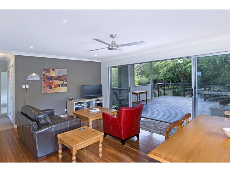 5 Pauline Ave, Killcare Heights NSW 2257