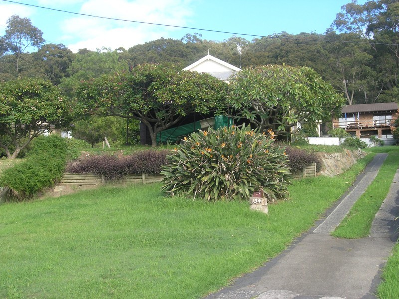 134 Araluen Drive, Hardys Bay NSW 2257