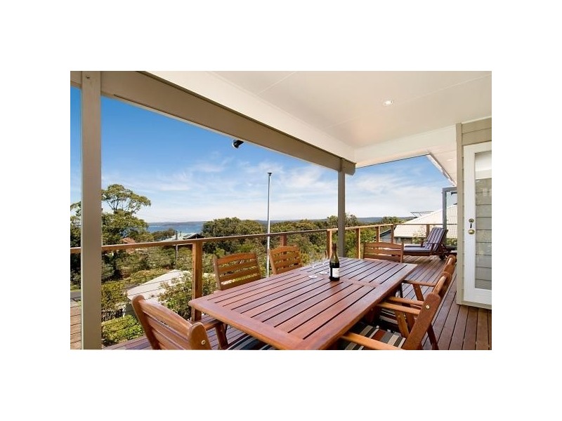 17 Pauline Avenue, Killcare Heights NSW 2257