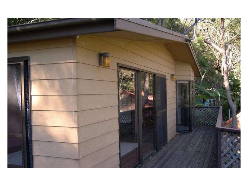 4 Heath Road, Hardys Bay NSW 2257