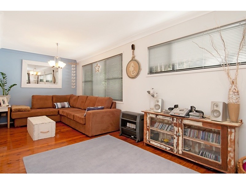 25 Como Parade, Pretty Beach NSW 2257