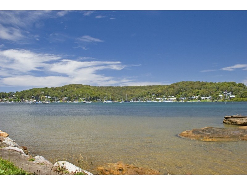 1 Hardys Bay Pde, Killcare NSW 2257