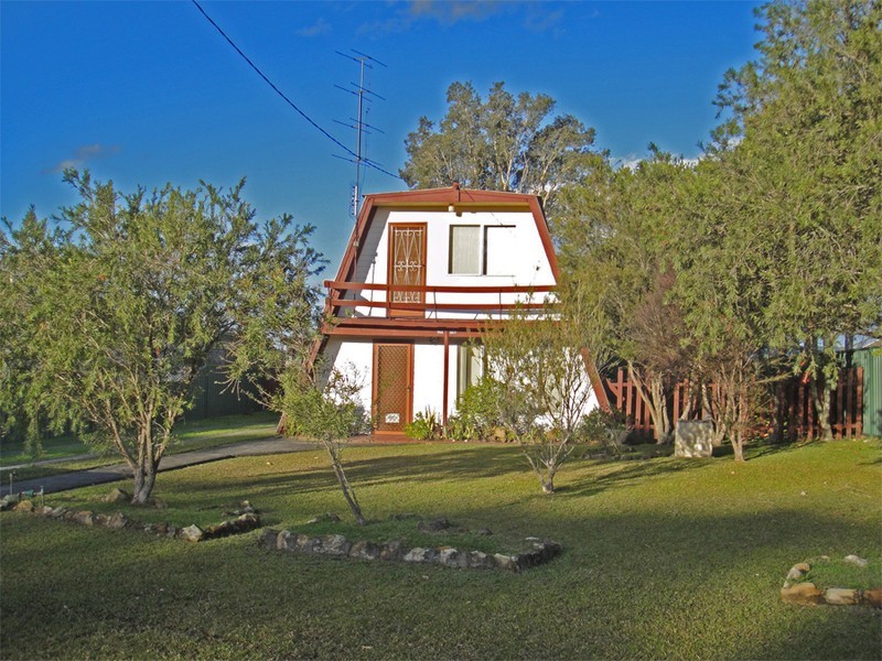 38 Panorama Parade, Berkeley Vale NSW 2261