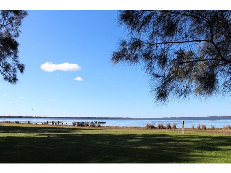 38 Panorama Parade, Berkeley Vale NSW 2261