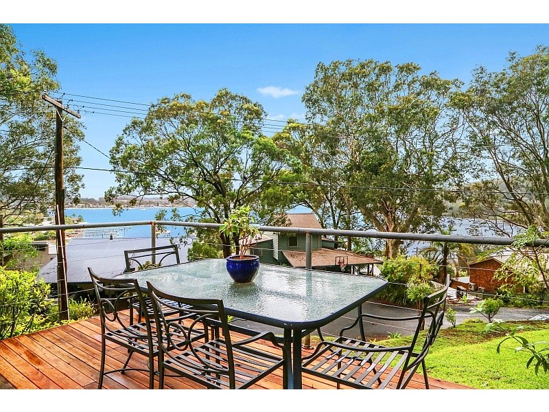 45 High View Rd, Pretty Beach NSW 2257