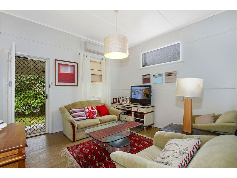 16 High View Rd, Pretty Beach NSW 2257