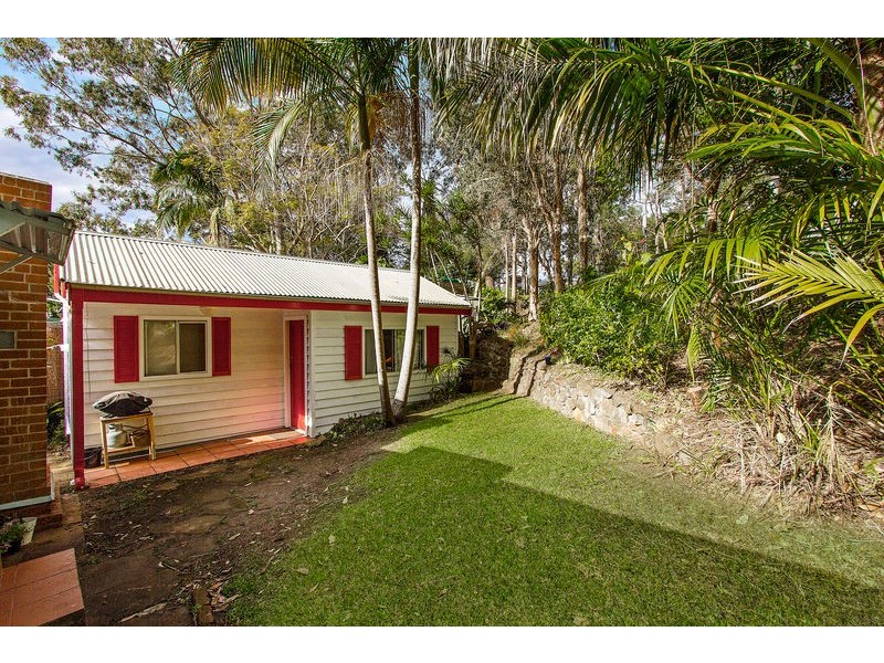 16 High View Rd, Pretty Beach NSW 2257