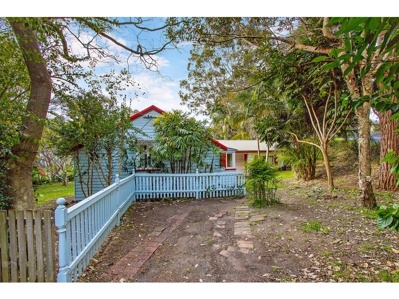 16 High View Rd, Pretty Beach NSW 2257