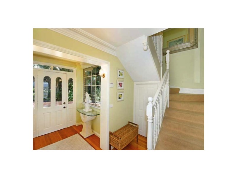 24 Daley Ave, Daleys Point NSW 2257