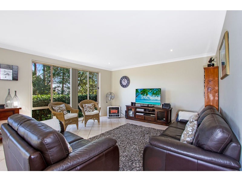 30 Wards Hill Rd, Killcare Heights NSW 2257