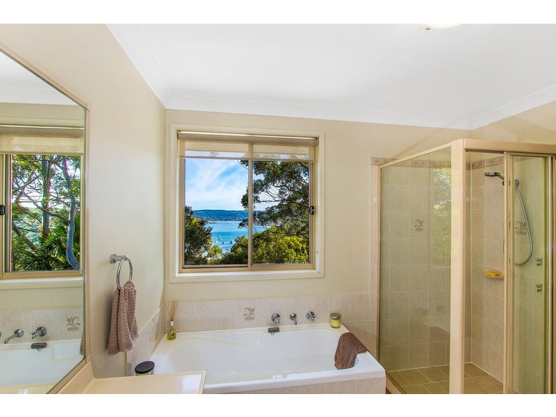 30 Wards Hill Rd, Killcare Heights NSW 2257