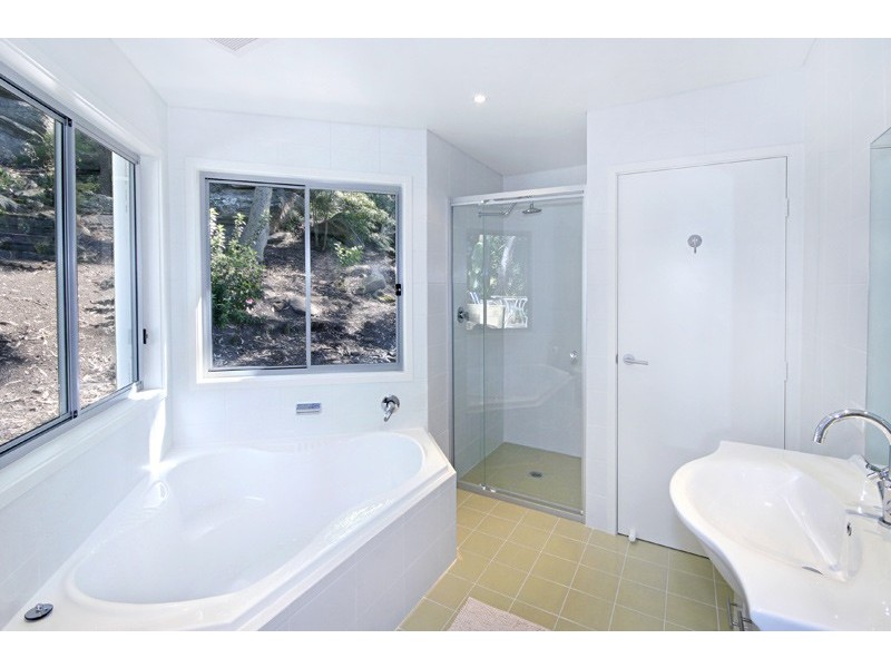 68 Heath Road, Hardys Bay NSW 2257