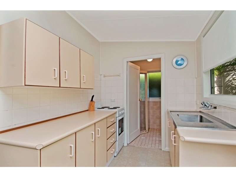 144 Araluen Drive, Hardys Bay NSW 2257