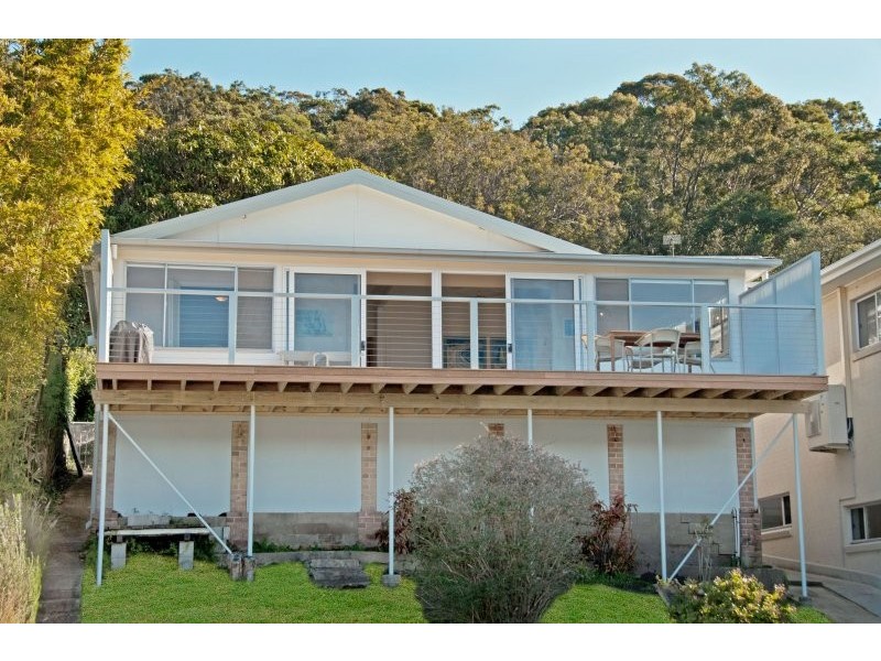 144 Araluen Drive, Hardys Bay NSW 2257