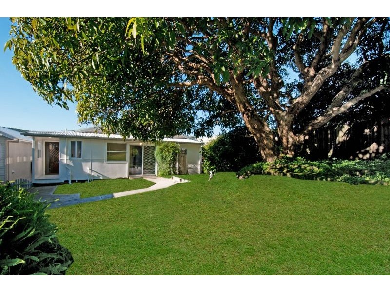 144 Araluen Drive, Hardys Bay NSW 2257