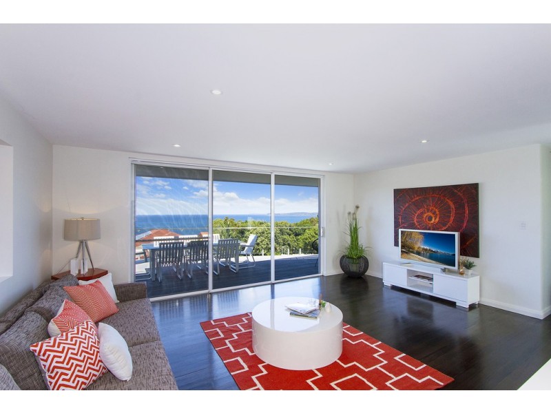 10 Baden St, Killcare Heights NSW 2257