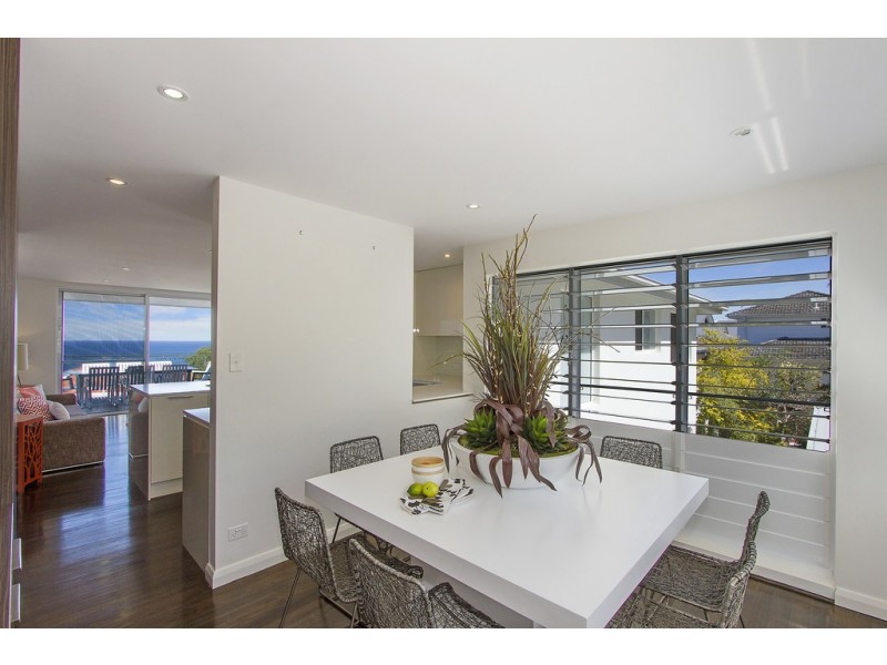 10 Baden St, Killcare Heights NSW 2257