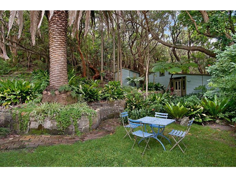 1 Putty Beach Drive, Killcare NSW 2257