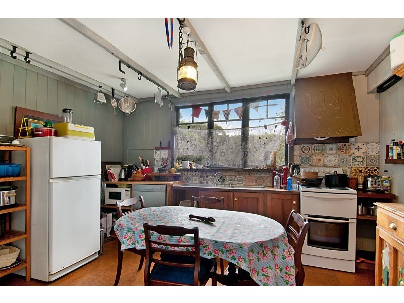 1 Putty Beach Drive, Killcare NSW 2257