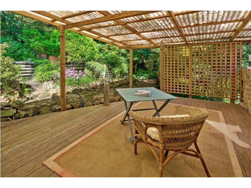 16 Nukara Avenue, Hardys Bay NSW 2257