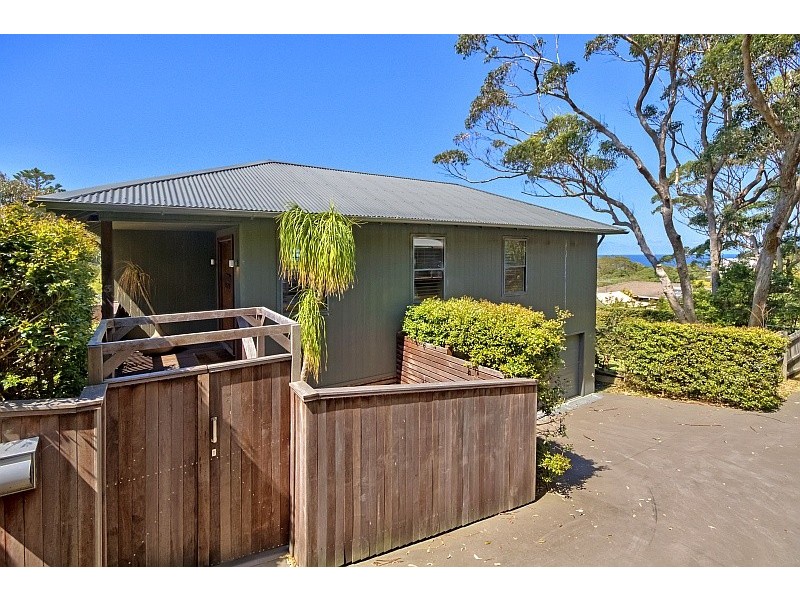 3 Grand Beach Lane, Killcare NSW 2257
