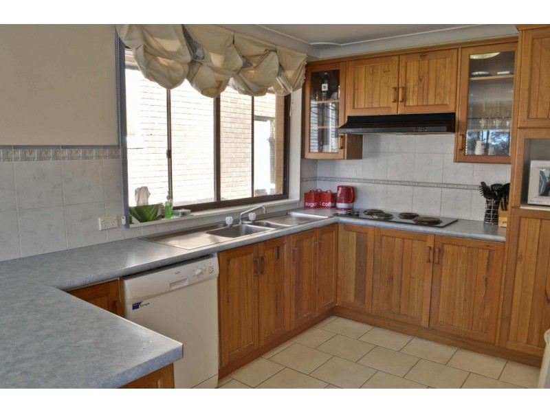 37 Hillcrest Road, Empire Bay NSW 2257