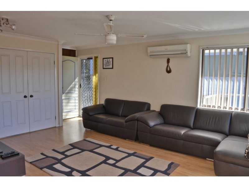 37 Hillcrest Road, Empire Bay NSW 2257