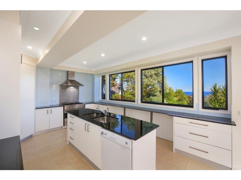 10 Smithy Street, Killcare Heights NSW 2257