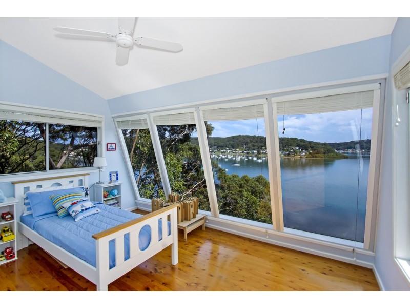 19 Hardys Bay Pde, Killcare NSW 2257