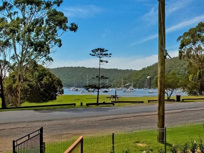 106 Araluen drive, Hardys Bay NSW 2257
