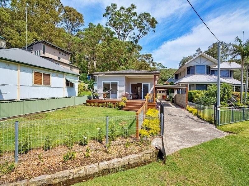 106 Araluen drive, Hardys Bay NSW 2257