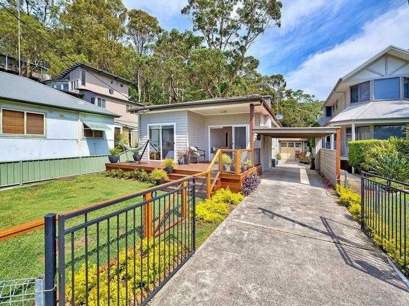 106 Araluen drive, Hardys Bay NSW 2257
