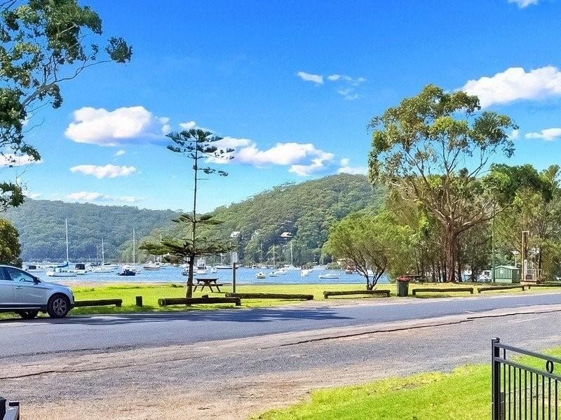 106 Araluen drive, Hardys Bay NSW 2257