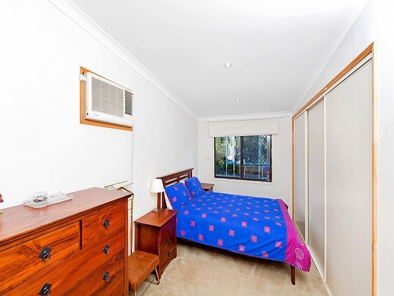 1 Willow Road, Springfield NSW 2250