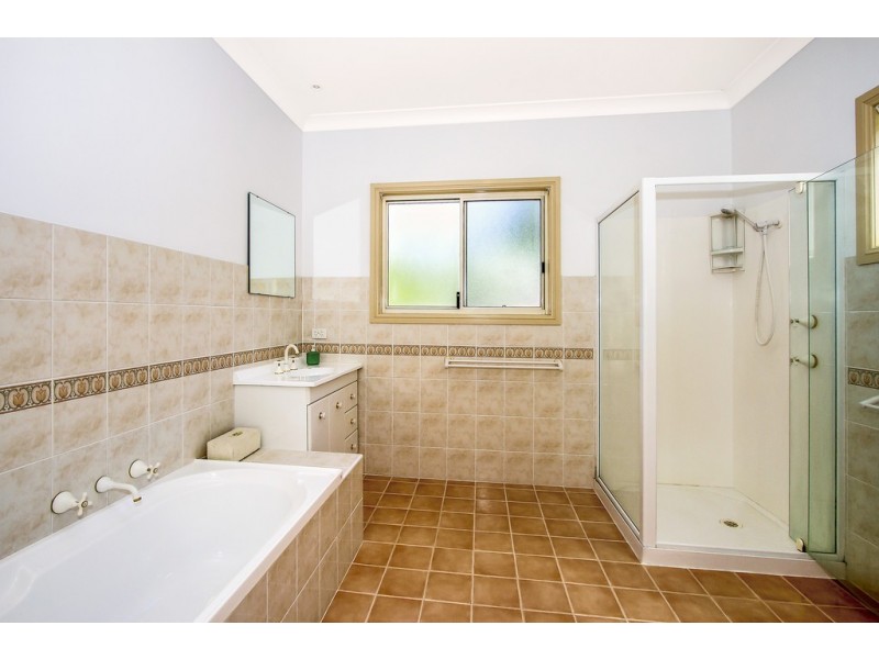 116 Araluen Drive, Hardys Bay NSW 2257