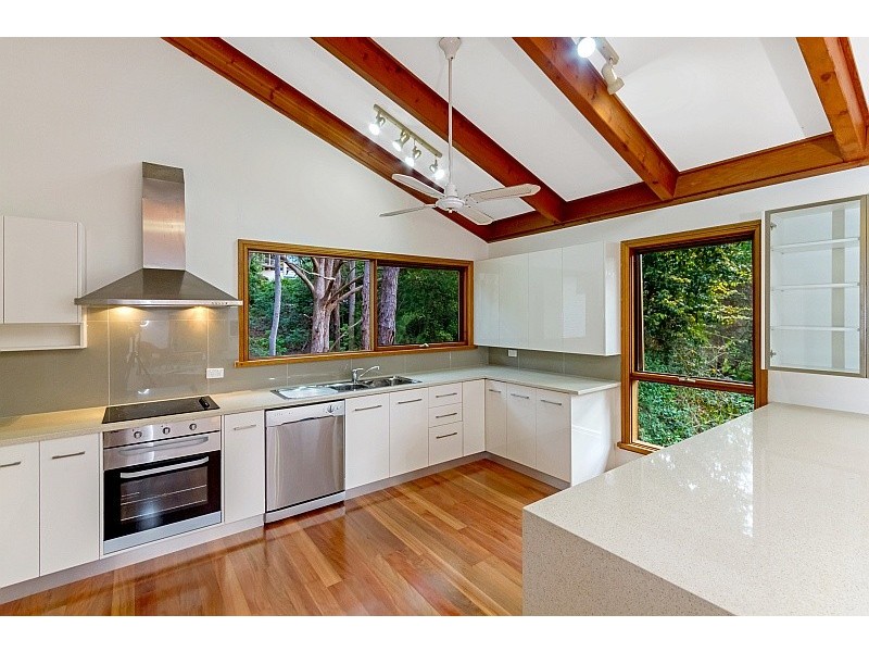 18 Martha Jane Ave, Killcare NSW 2257