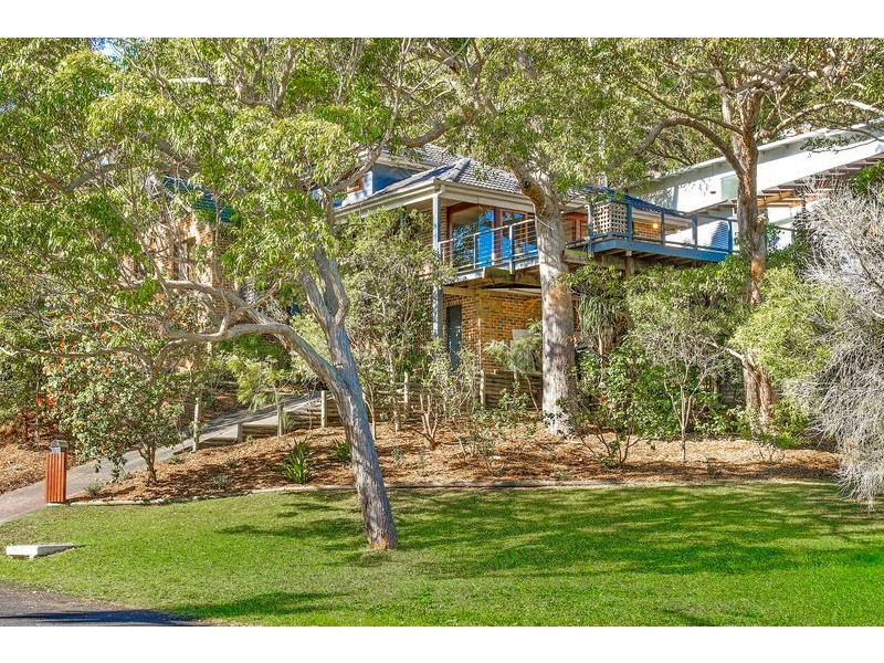 14 Araluen Drive, Killcare NSW 2257