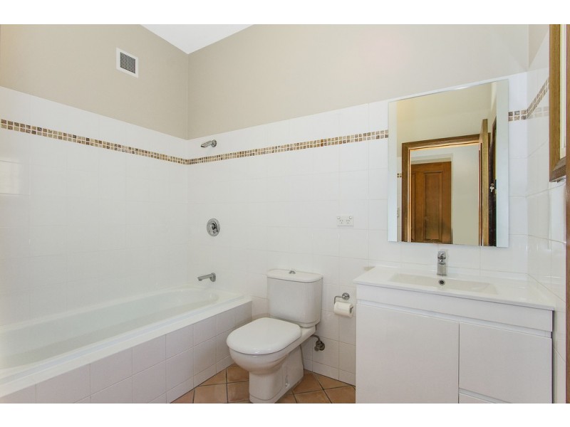 100A Araluen Drive, Hardys Bay NSW 2257