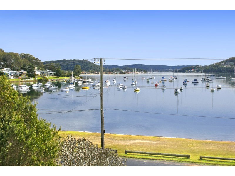 90 Araluen Drive, Hardys Bay NSW 2257
