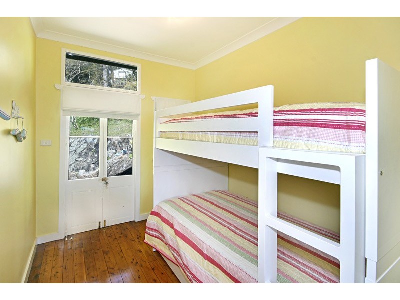 90 Araluen Drive, Hardys Bay NSW 2257