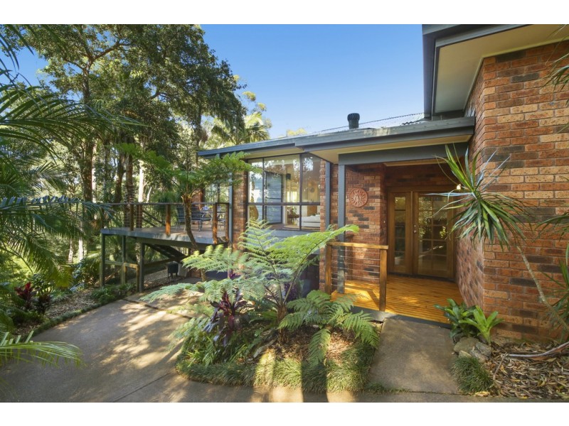 128 Lake Shore Drive, North Avoca NSW 2260