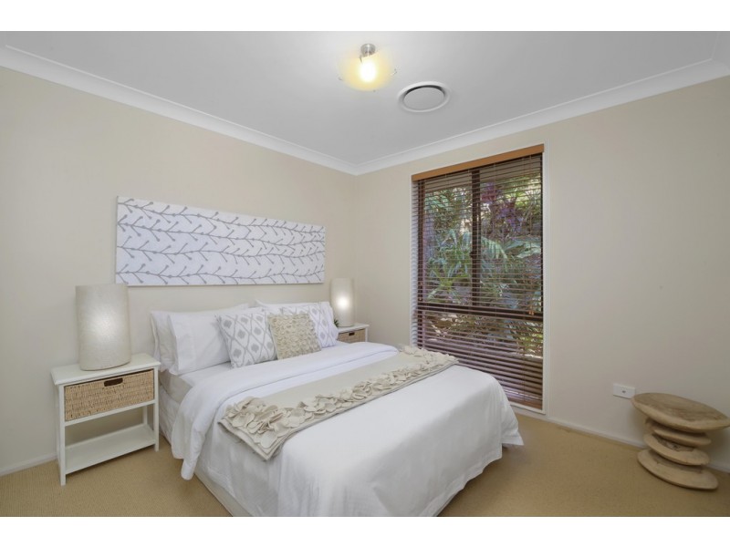 128 Lake Shore Drive, North Avoca NSW 2260