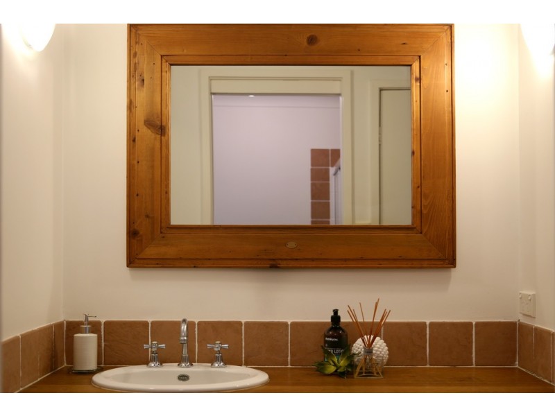 128 Lake Shore Drive, North Avoca NSW 2260