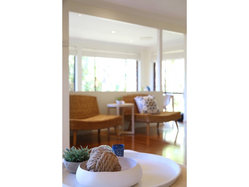 128 Lake Shore Drive, North Avoca NSW 2260